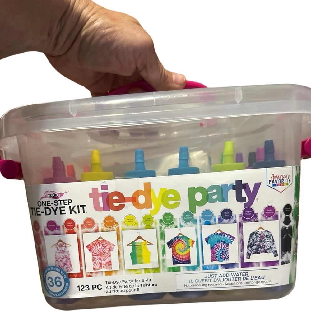 Tulip One-Step Tie-Dye Party Kit & a trial size pack tie Due both Brand New